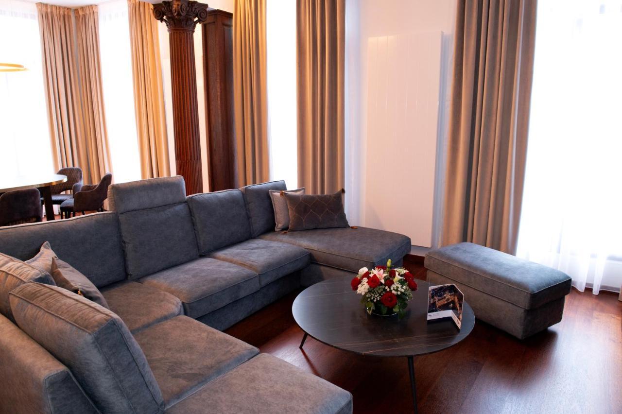 Botanique Suites Airbnb, Antwerp Exterior photo