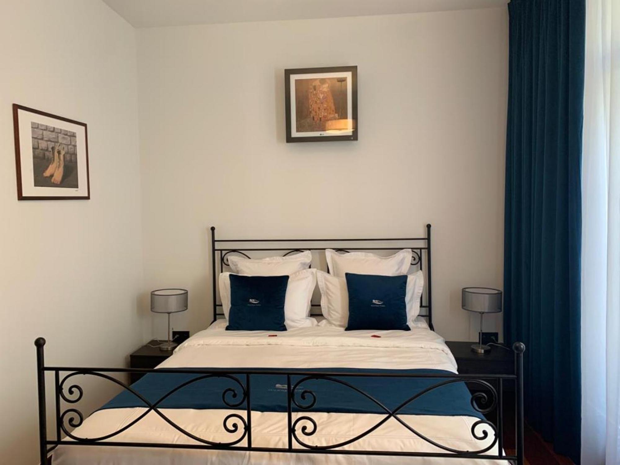 Botanique Suites Airbnb, Antwerp Exterior photo