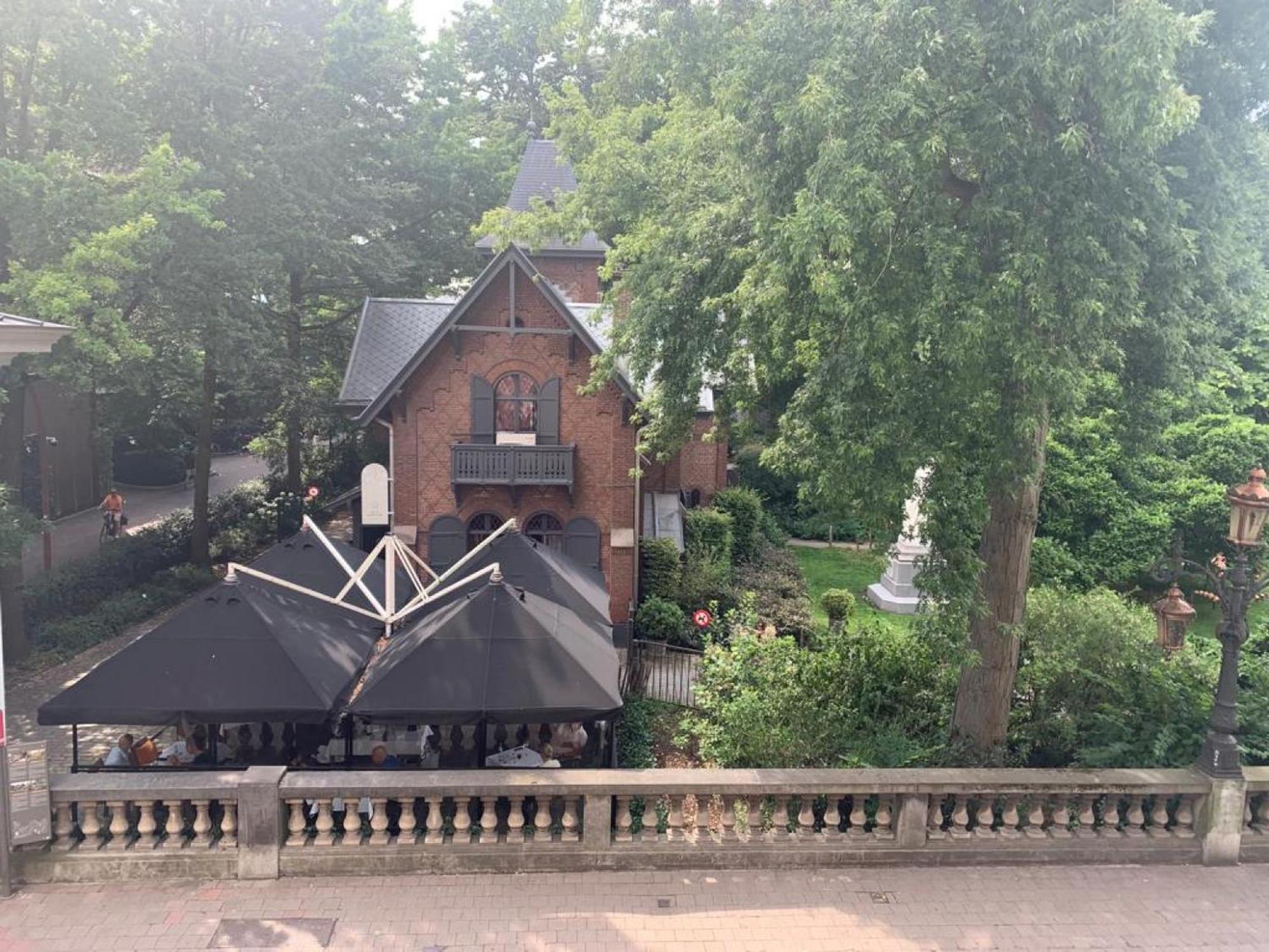 Botanique Suites Airbnb, Antwerp Exterior photo